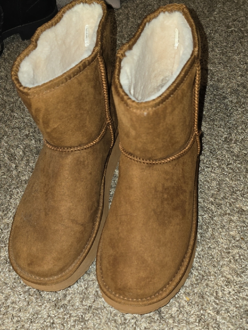 Arizona Jean Company Tan Suede Shearling-Lined Boots